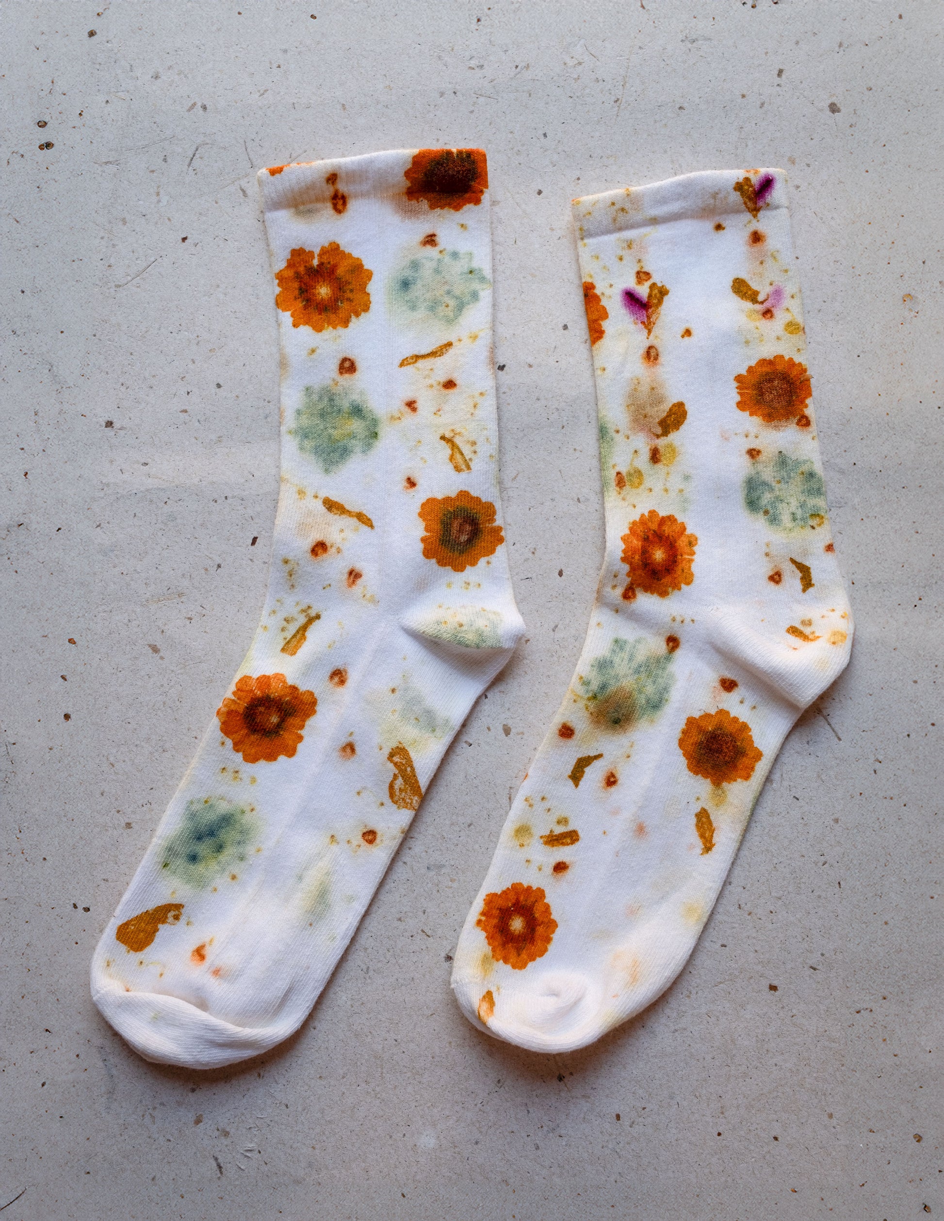 Calcetines Florales Blancos